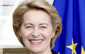 Ursula von der Leyen becomes honorary member of Alumni Europae
